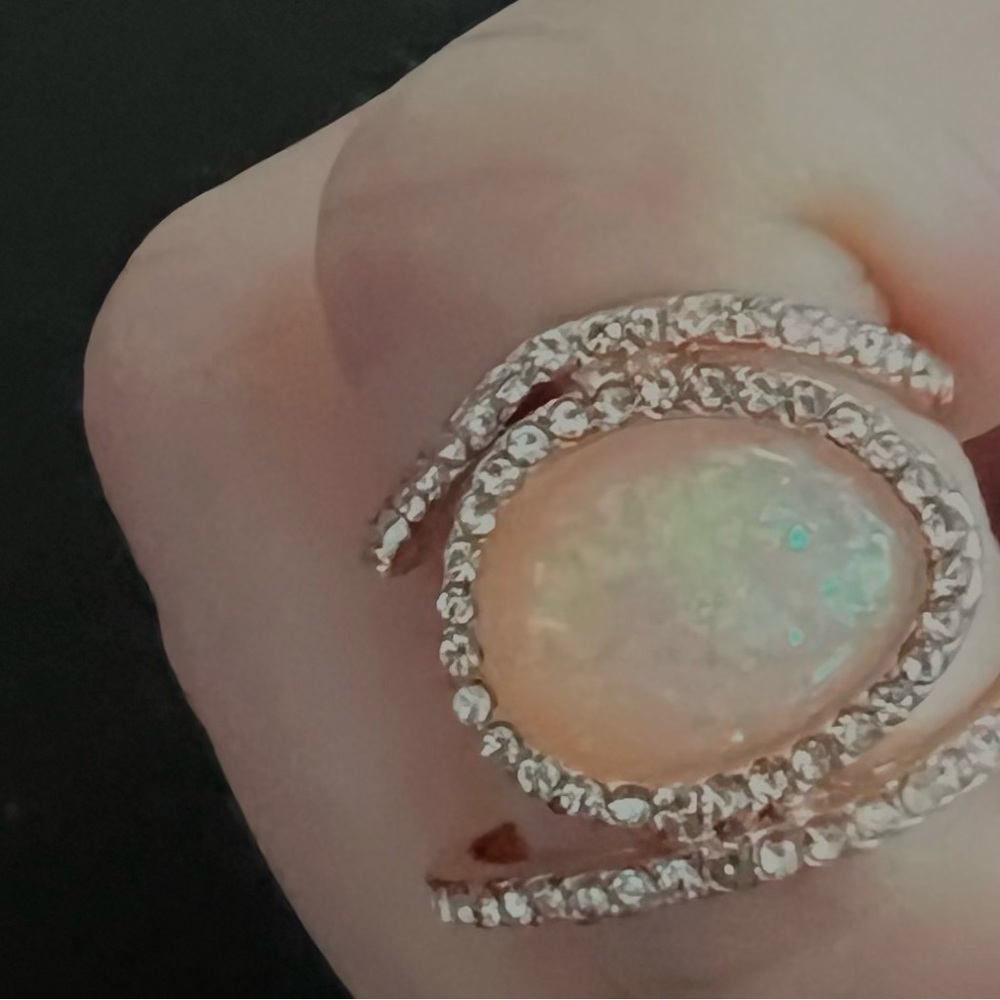 Sparkly Statement Ring - image 3